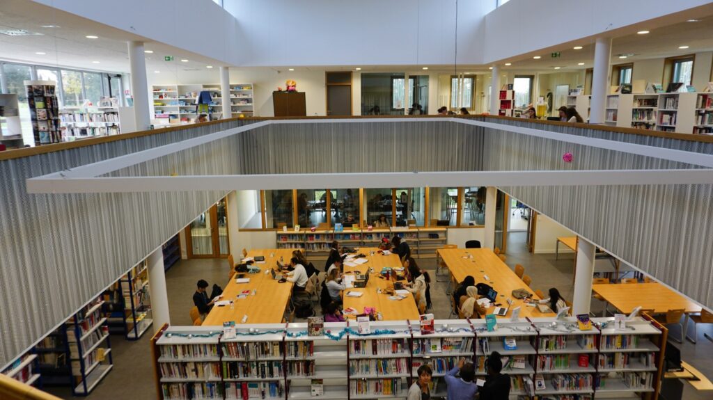 Bibliothèque universitaire Campus Perigord